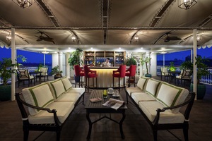 Outdoor Lounge